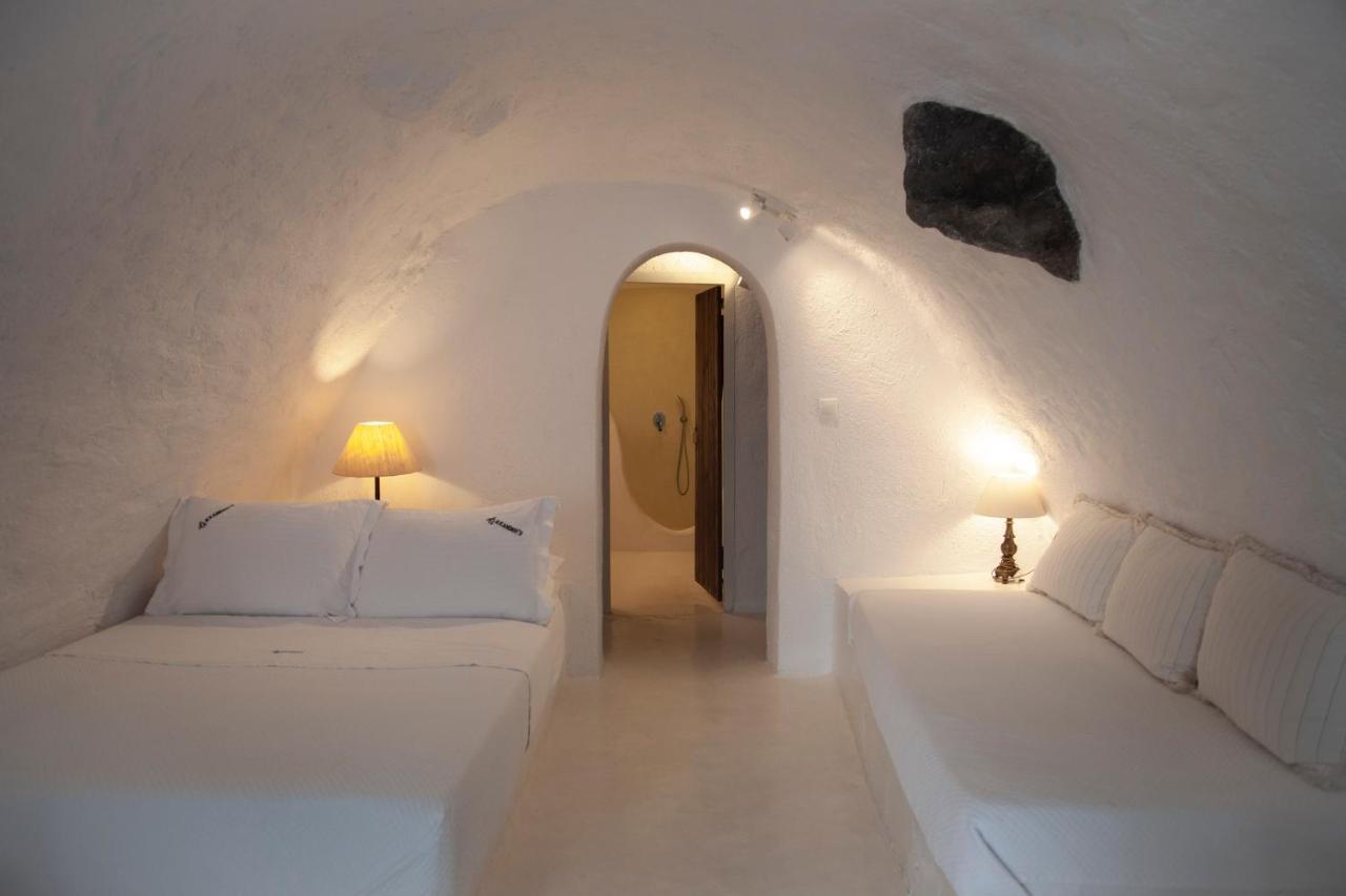 Alexander'S Suites Oia  Bagian luar foto
