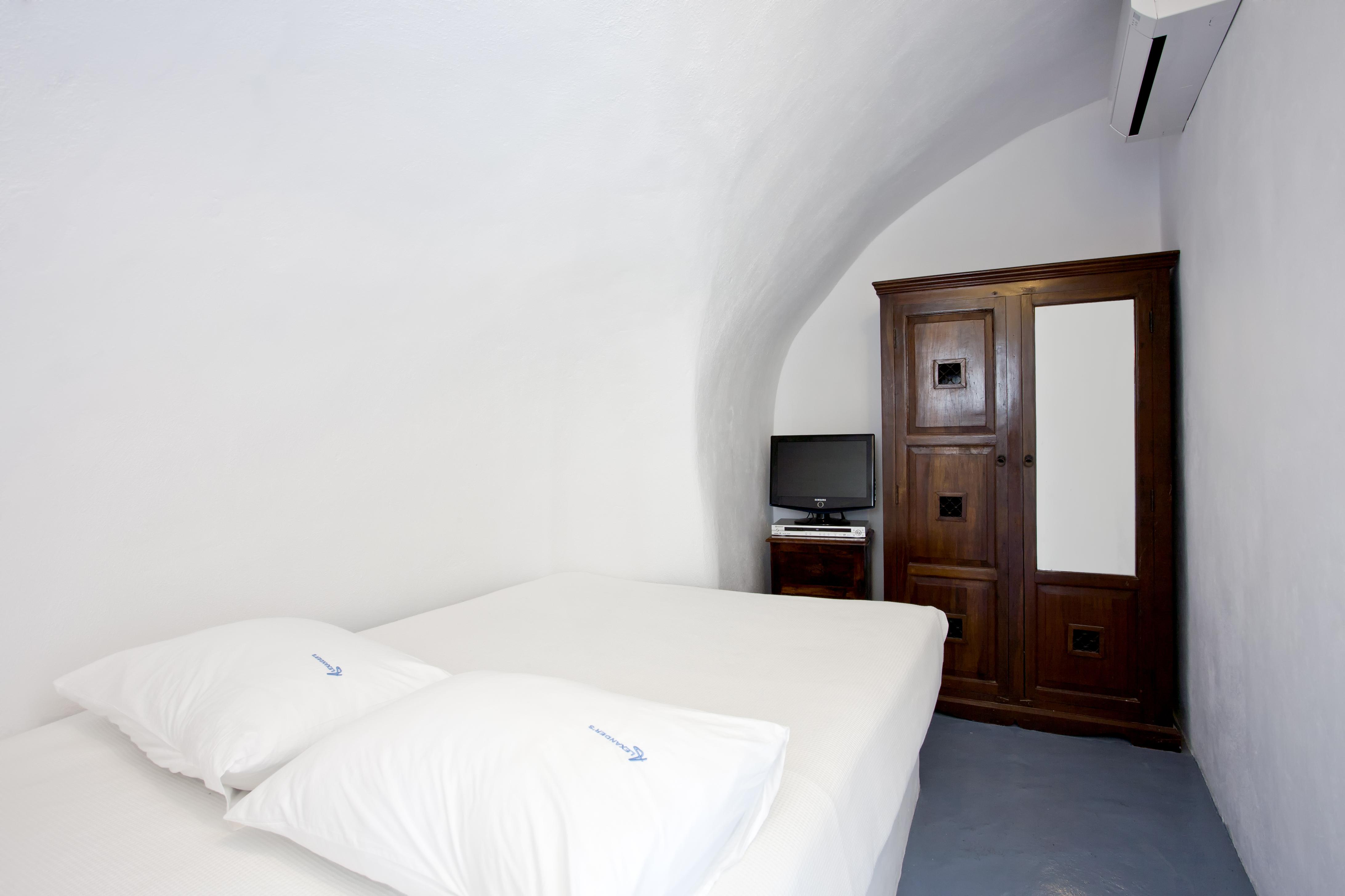 Alexander'S Suites Oia  Bagian luar foto
