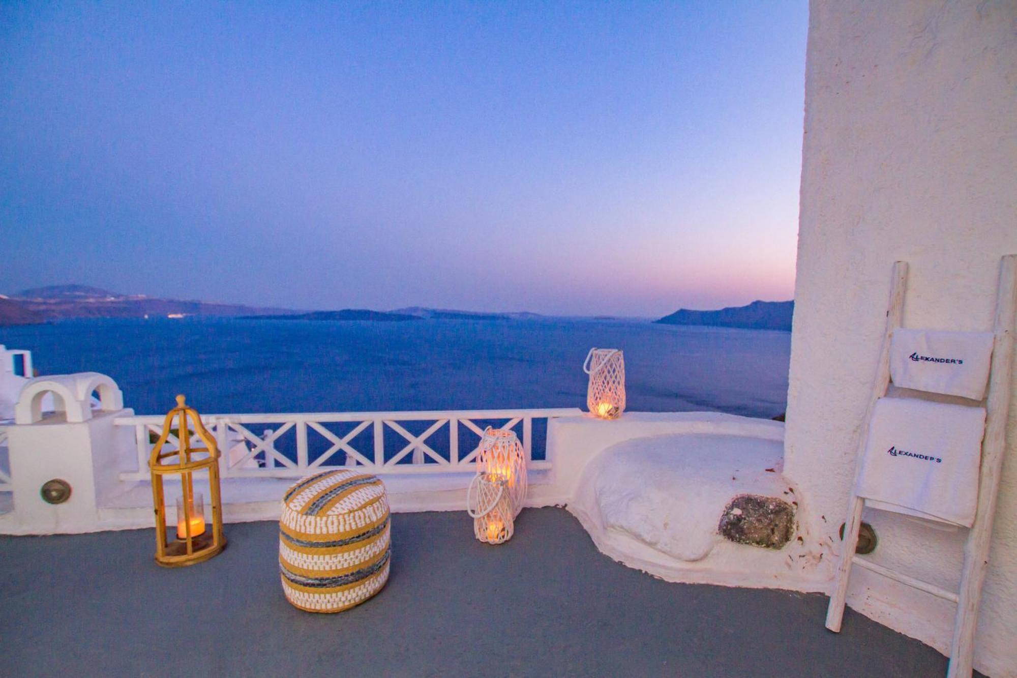 Alexander'S Suites Oia  Bagian luar foto